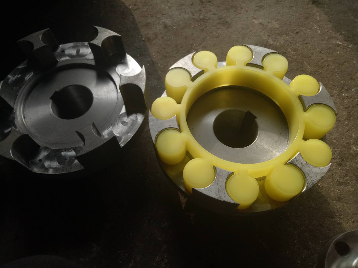 ML系列梅花形彈性聯(lián)軸器 ML系列梅花形彈性聯(lián)軸器